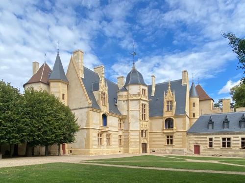 Château d'Ainay-le-Vieil Ainay-le-Vieil france