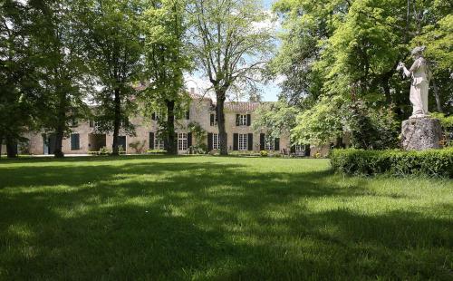 Chateau d'Auge - Grand Gite Laplume france