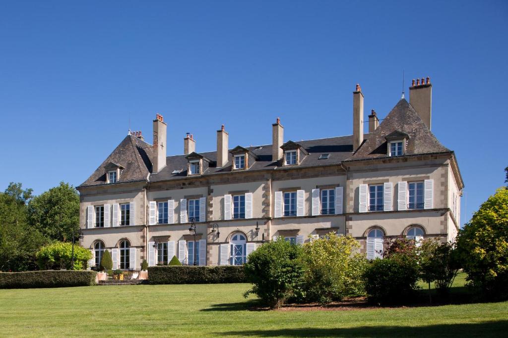 Hôtel Château d'Ygrande - les Collectionneurs Le Mont, 03160 Ygrande