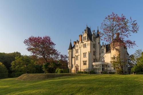 Hôtel Château de Brou Château de Brou, Route de Brou Noyant-de-Touraine