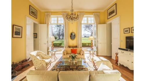 Villa Château de Féral Chemin de Féral Castelnau-Montratier