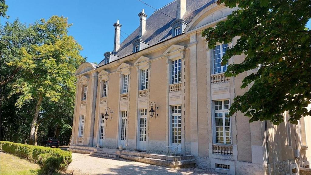 Villa Château de Féral Chemin de Féral, 46170 Castelnau-Montratier