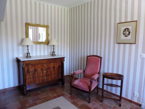 B&B / Chambre d'hôtes Château de Jonquières - Hérault 26 Grand Rue Jonquières