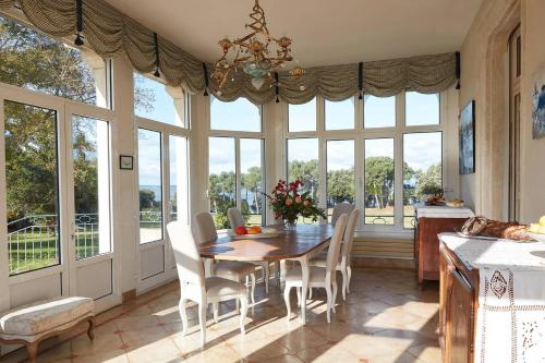 Maison de vacances Chateau de Kergeorget - Vue sur le Golfe La Roche Blanche Sarzeau