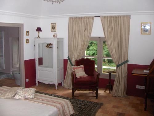 B&B / Chambre d'hôtes Château de l'Oiselinière Château de l'Oiselinière Gorges