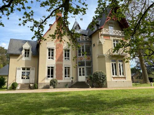 Château de la Coudraie Changé france