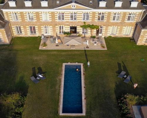 Château de la Giraudière Villeny france