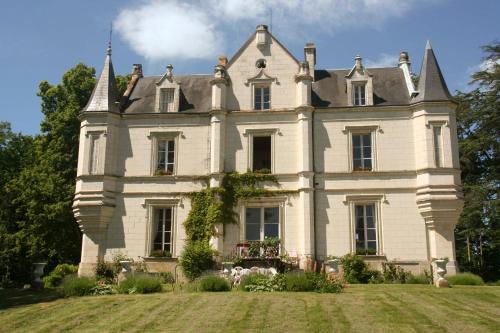 Maison de vacances Château de Mont-Félix Lieu de Mont-Félix - Route de Verneuil Saint-Jean-Saint-Germain