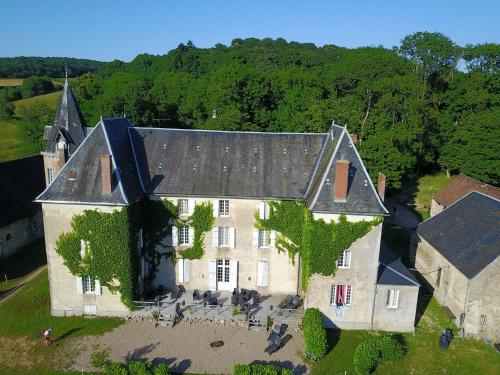 B&B / Chambre d'hôtes Château de Poussignol lieu dit Poussignol Ch�teau de Poussignol Blismes