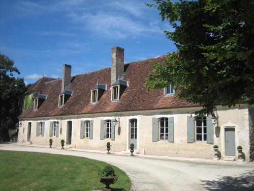 B&B / Chambre d'hôtes Château de Saint Georges Le Château Saint-Georges-sur-Moulon