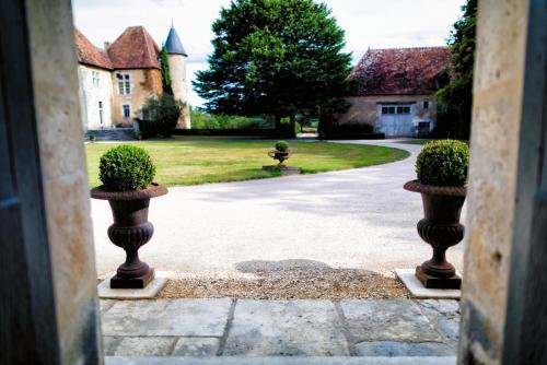 Château de Saint Georges Saint-Georges-sur-Moulon france