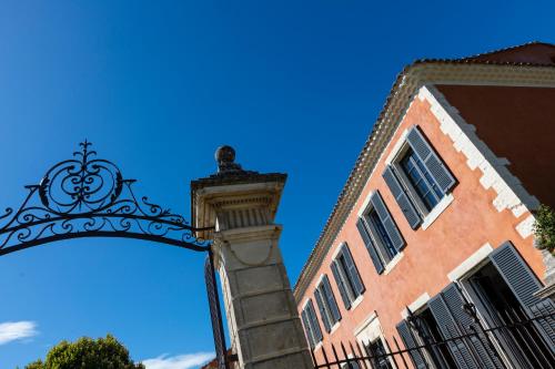 Maison d'hôtes Château des Cinq Cantons Chemin Mourre de Cabanis Allée des 5 Cantons Carpentras