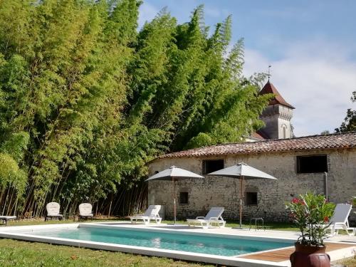 Maison d'hôtes Château des Salles 61, rue du Gros Chêne Saint-Fort-sur-Gironde