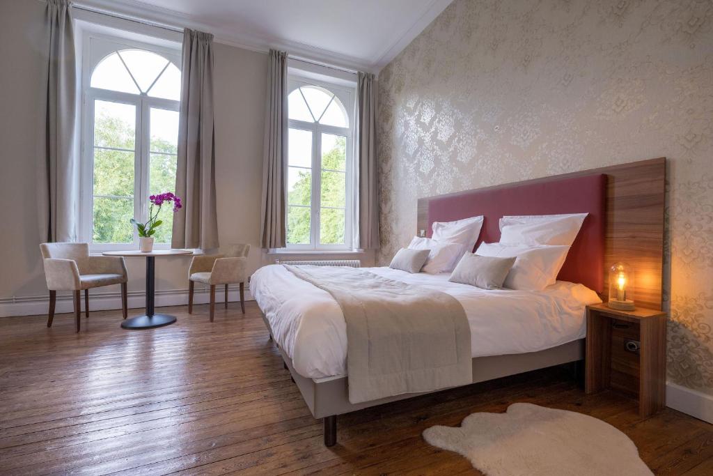 Appart'hôtel Chateau du Béron Suite Chic 1 Rue de Thouars, 59242 Cappelle-en-Pévèle