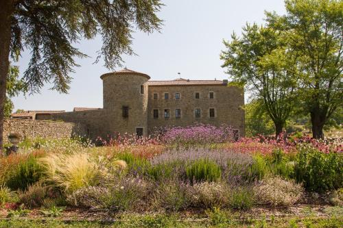 Chateau du Besset Saint-Romain-de-Lerps france