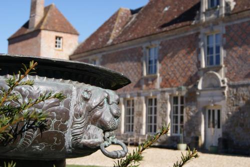 Chateau du Blanc Buisson Saint-Pierre-du-Mesnil france