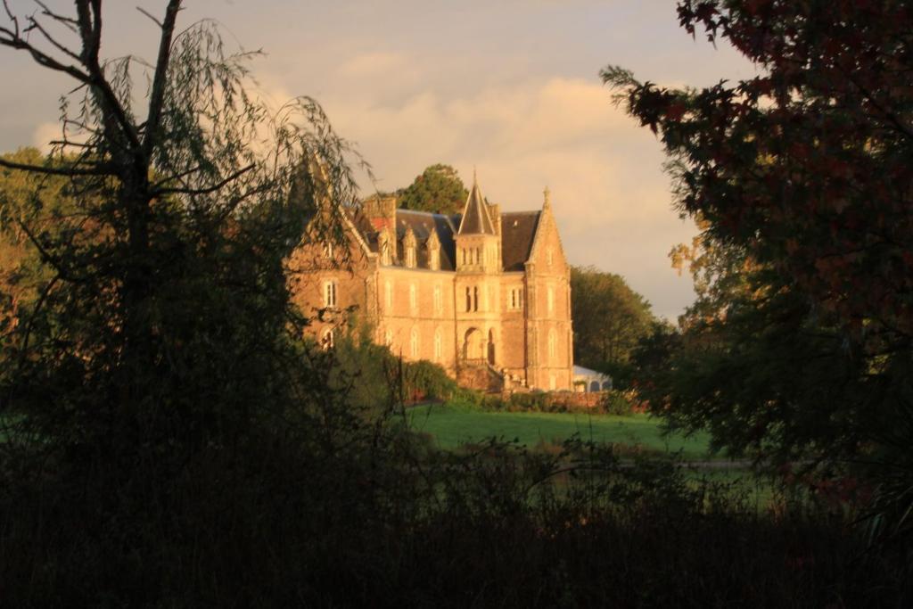 B&B / Chambre d'hôtes Château du Deffay Le Deffay, 44160 Pontchâteau