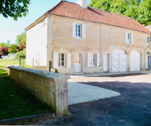 Maisons de vacances Château du Mesnil Soleil , gites et chambres d'hôtes Hameau du Mesnil Soleil Damblainville