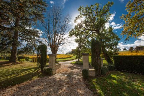 Chateau du Palanquey & SPA Sainte-Colombe france