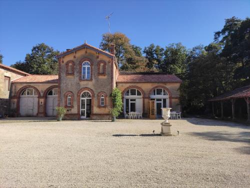 Maisons de vacances Château du Parc Soubise en Vendée Le Parc Soubise Mouchamps