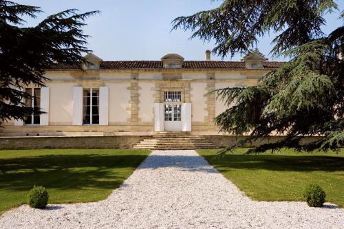 B&B / Chambre d'hôtes Château Fombrauge Lieu-dit Fombrauge Saint-Christophe-des-Bardes