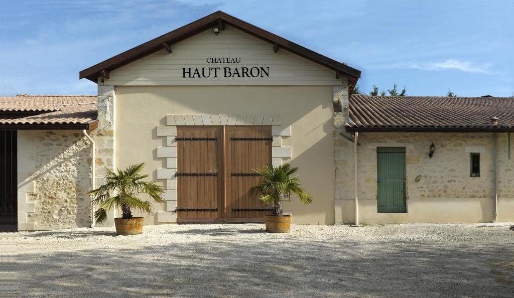 Maison d'hôtes Chateau Haut Baron 34 Rue Edouard Herriot, 33180 Saint-Estèphe