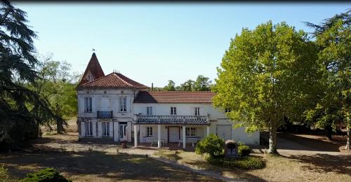 CHATEAU LA LOGE Villematier france