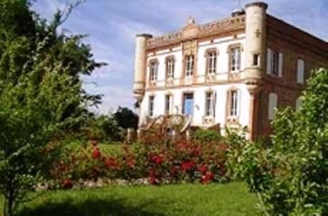 B&B / Chambre d'hôtes Château Lagaillarde Château Lagaillarde, 31530 Thil