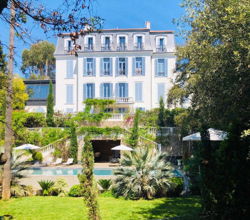 B&B / Chambre d'hôtes Chateau Les Alouettes 22 Avenue Beauséjour, 06400 Cannes