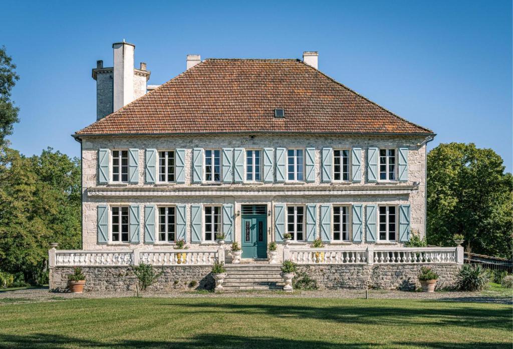 Villa Château les Estournels Estournels, 46800 Montlauzun