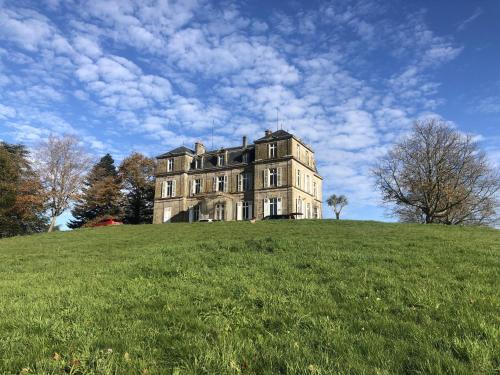 Chateau les Villettes Saint-Just-le-Martel france