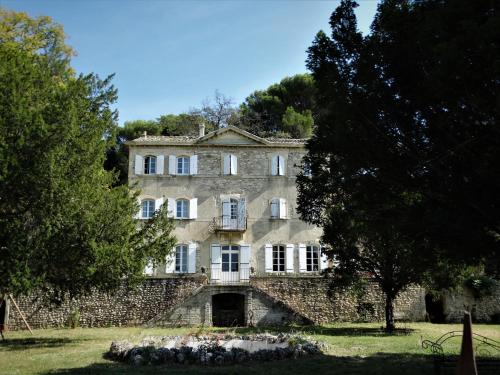 Maison d'hôtes Château MontPlaisir charming b&b in Provence 1 Chemin des Blagiers Valréas