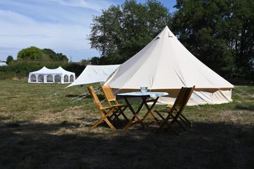 Tente de luxe Chateau Morinerie Glamping 1 Simple Asile Villiers