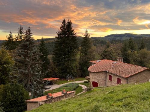 CHATEAU ROUSSET St Apollinaire De Rias france