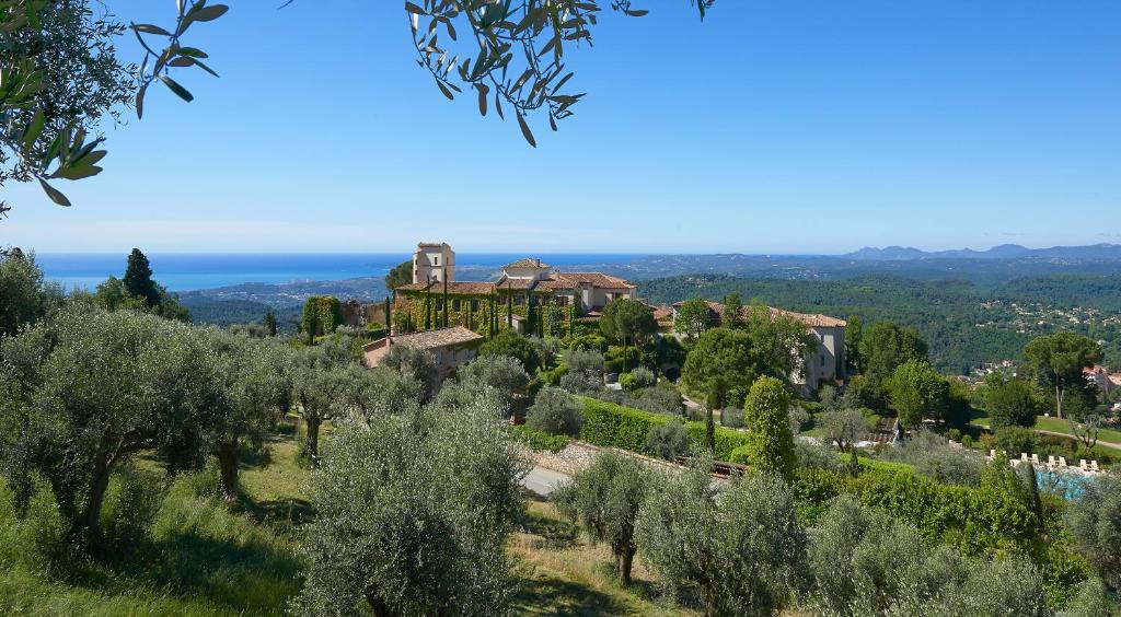 Hôtel Château Saint-Martin & Spa - an Oetker Collection Hotel Avenue des Templiers, 06142 Vence