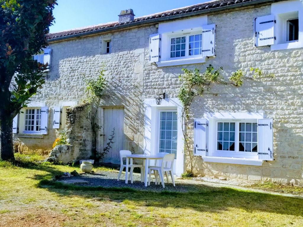 Maison de vacances Châtellenie d Ardennes 15 Rue d'Ardennes, 85200 Fontenay-le-Comte