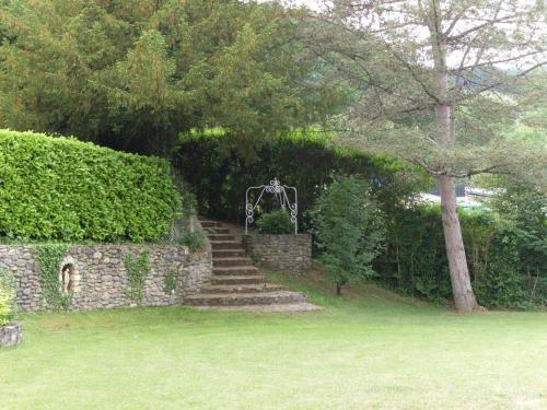 CHEMIN ROYAL AU BORD DU LOT Pierrefiche france