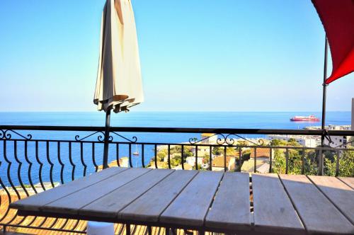 Appartement Chez Aline et Jean Pierre 2 Allée des Romarins,  Cité Comte Toga