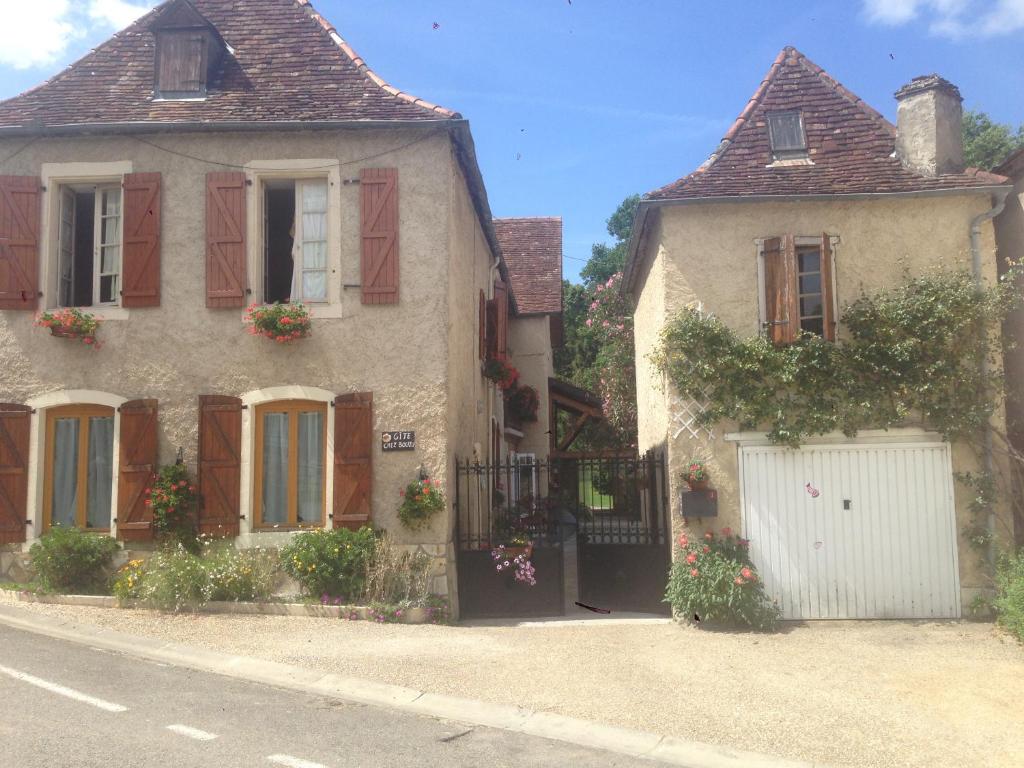 Maison d'hôtes Chez Bouju 2 Côte de Perissè - Quartier Bas de Bordes, 64190 Castetnau-Camblong