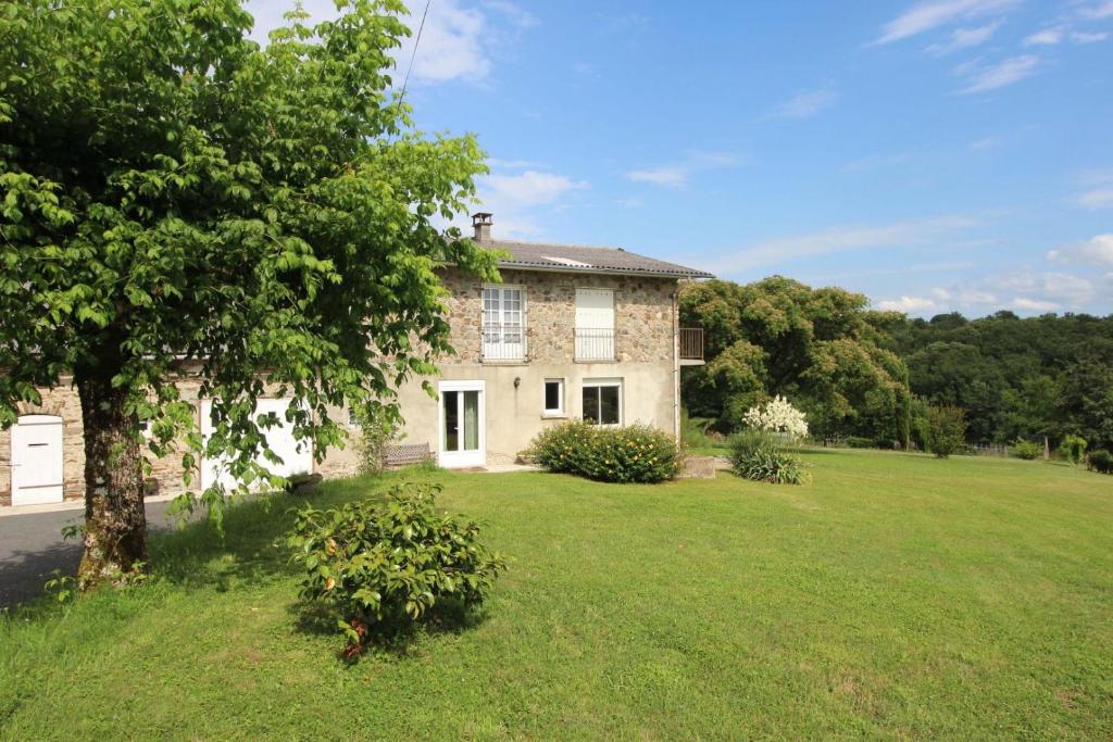 Maison de vacances Chez gaby et jean Le Breuil 910 Route de Château Chervix, 87500 Coussac-Bonneval