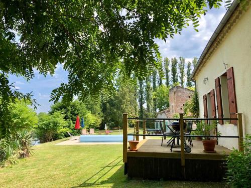 Chez Jan et Nicole - Gite Issac Le Temple-sur-Lot france