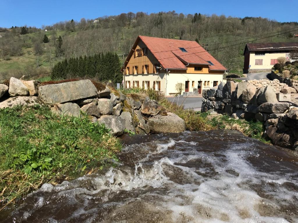 B&B / Chambre d'hôtes Chez Jeanmyvonne 7 Chemin des Champis, 88250 La Bresse