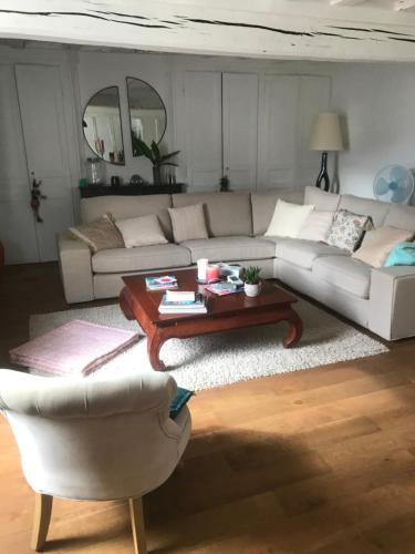 Appartement Chez leo 3 rue du docteur pean Marboué