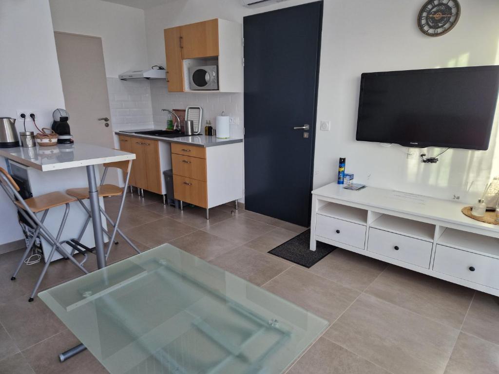 Appartement Chez Nadia 8 Rue de la Croix des Rams, 34150 Montpeyroux