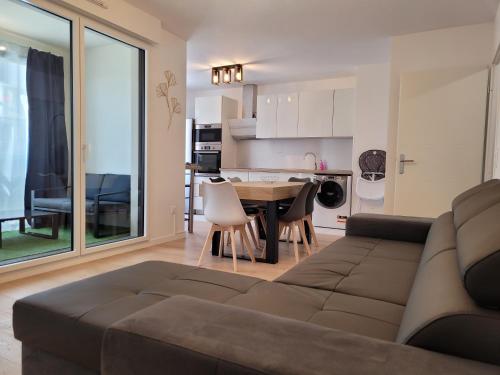 Chez Patron T3 2BR with 2 parking near Disneyland Paris & train station-Chessy Chessy france