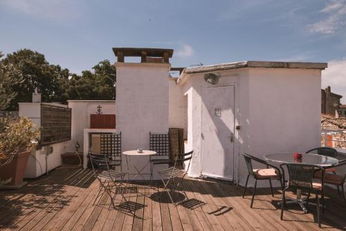 Appartements Chez Pepito et Chez Zaza Rooftop 7 Rue Porte d Alès Nîmes