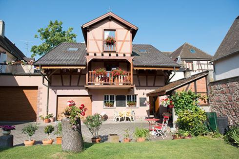 Maison de vacances Chez René 4 Place du général de gaulle, 68770 Ammerschwihr