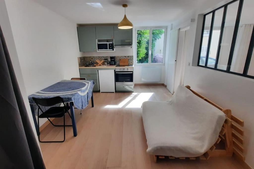 Appartements Chez Simon et Loreline - F2 Yerres proche Paris Orly Disney 4 Rue de l'Église, 91330 Yerres