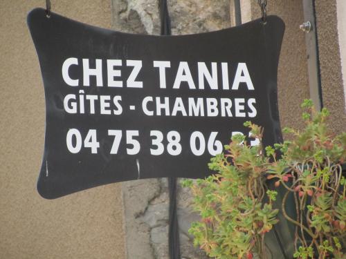 Chez Tania Vallon-Pont-dʼArc france