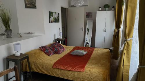 B&B / Chambre d'hôtes Chez Tifille 4 rue du chateau Estaing